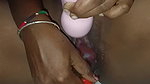 Bhabhi Ne chhoti botal chut mein Dal Diya