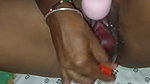 Bhabhi Ne chhoti botal chut mein Dal Diya