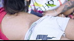 Soyi hui step sister ka dodh pekar pel diya