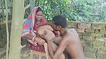 Pados ki bhabhi ki chut chat kar Pani nikala