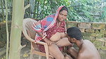 Pados ki bhabhi ki chut chat kar Pani nikala