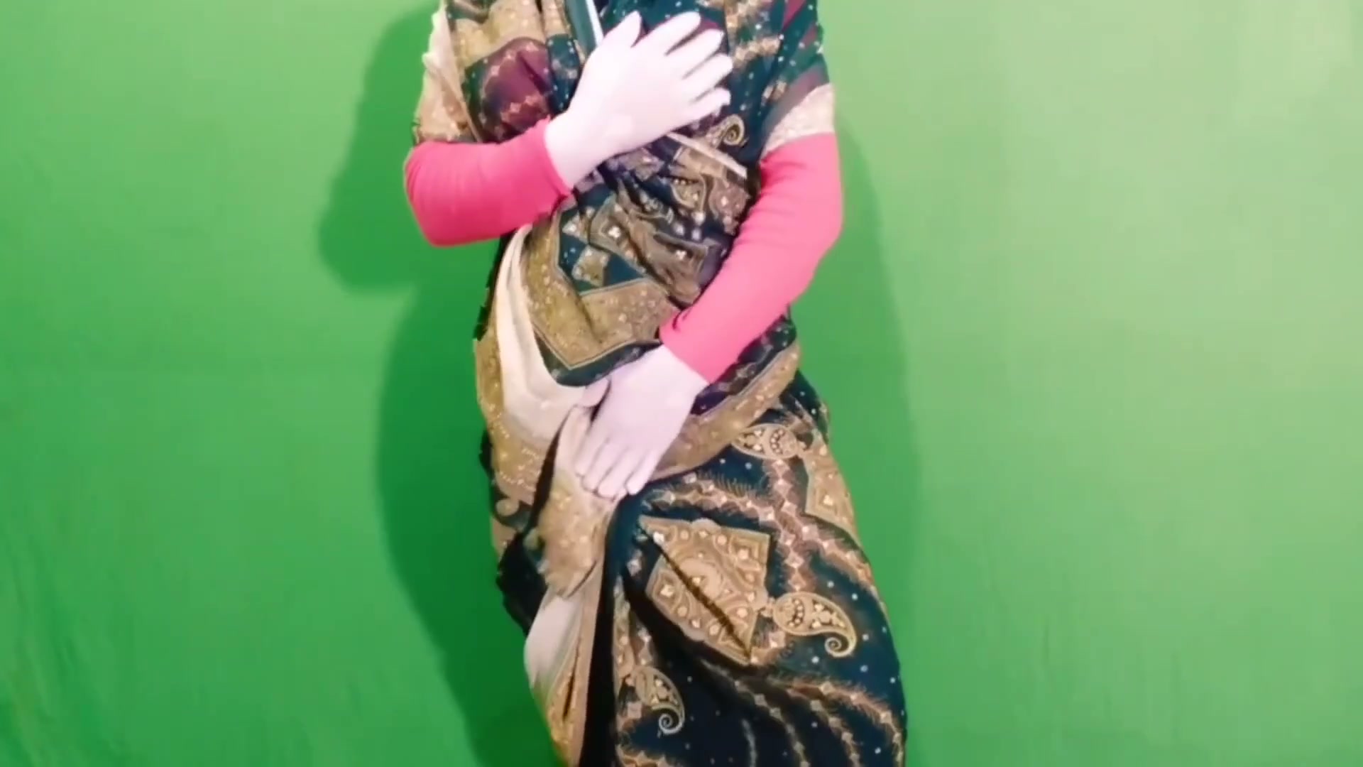 Frame 9