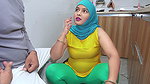 When my muslim stepmom ask to milkman for jhaada, He licked stepmom’s Armpit and Fuck her in Kitchen… Viral Hindi Video