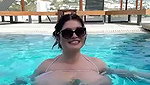 She aint gonna drown with those floaters.mp4 3