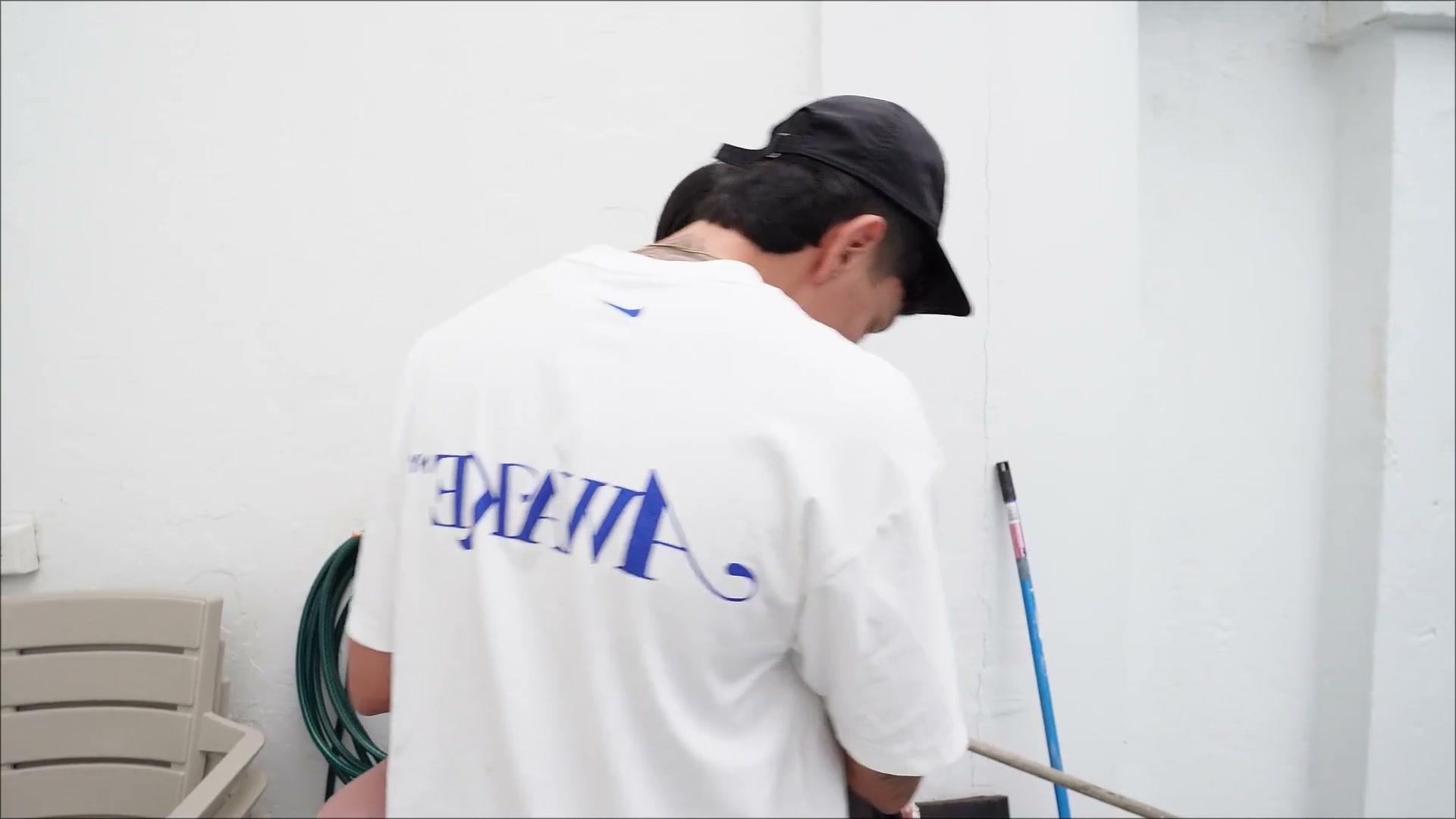 Frame 4