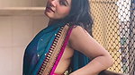 SEXY BHABHI TOO SIZZLING IN BRA BLOUSE SAREE SEDUCTIVE VIEW