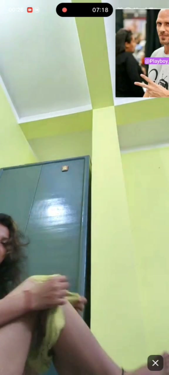 Frame 9