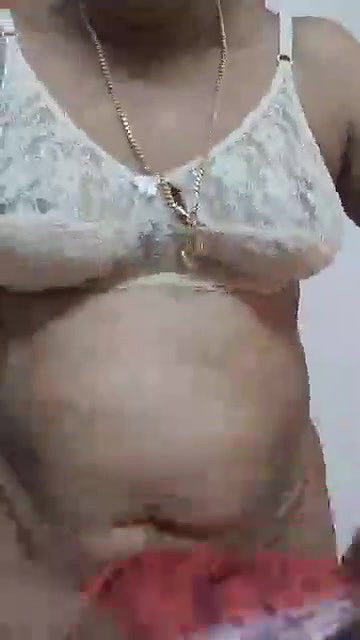 Tamil Family Girl – Bath show