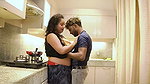 Sauteli maa ko kitchen me aake piche se pel diya