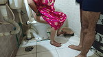 Bhabhi Ko Bathroom Me Jakar Toilet Karte Samay Choda