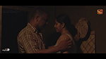An Unknown Sinhala babe hot scene – Midriff show, Intimate 1