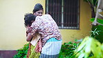 Bhabhi ko kela ke khet me bulakar choda