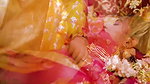 Raja apni sauteli beti ke sath dance ka enjoy karte karte choda