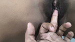 Bhabhi chut me moti ungli dali