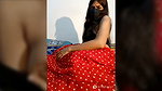 Hot Bhabhi Wearing A Saree Show Her Sexy Back 1