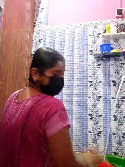 Stripchat-Public.Show-c-natasha_bhabhi-2024.04.07.084403