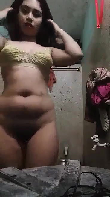 Suit wali babe in bathroom