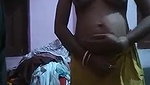 Desi Bhabhi Shows Boobs