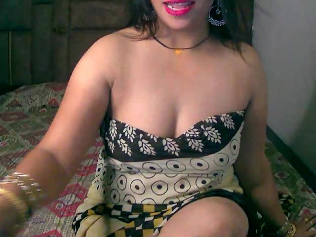 Stripchat-Public.Show-f-Kajal_G-2024.07.13.003132