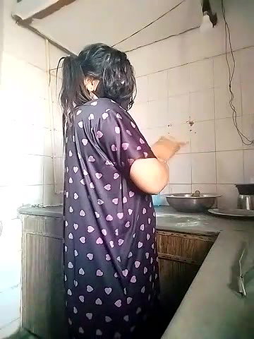 Stripchat-Public.Show-c-Amritanikhill-2024.05.03.050853