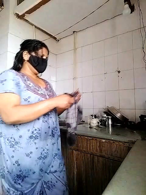 Stripchat-Public.Show-c-Amritanikhill-2024.05.01.030415