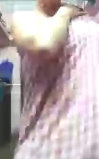 Bengali Boudi Showing
