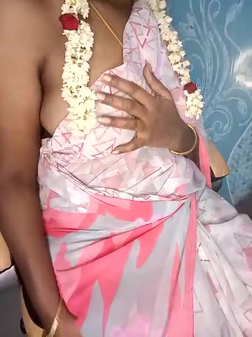Stripchat-Public.Show-c-Tamil-hotwife-2024.10.04.193242