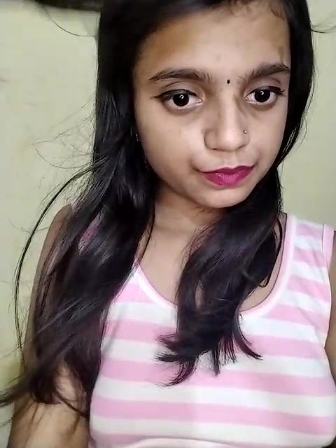 Stripchat-Public.Show-f-Kittu-13-2024.10.08.120451