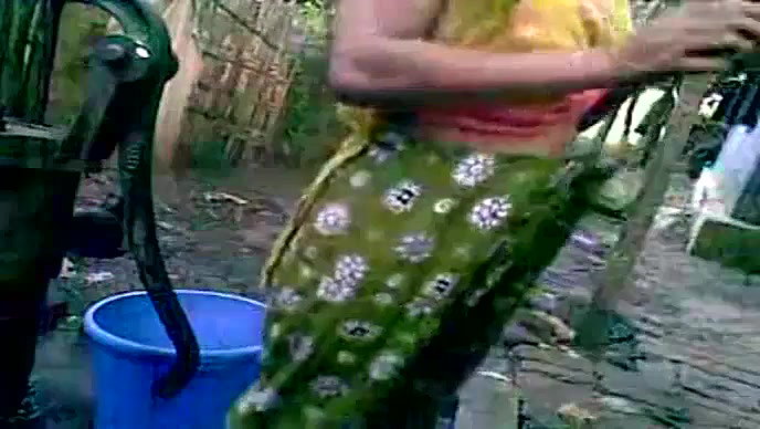 anushka open air shower