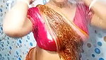 Desi Mature horny aunty wet