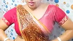 Desi Mature horny aunty wet