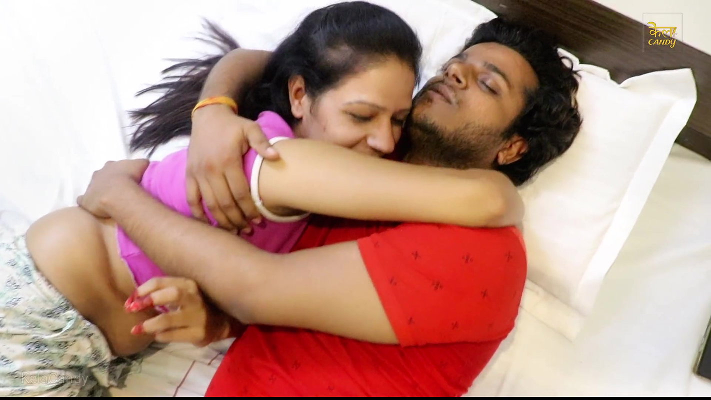 INDIAN HORNEY WIFE AND HUSBAND HAD NUDE SEX INDIAN PORN VIDEO