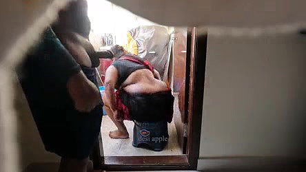 Jerking infront of Tamil maid Swathi