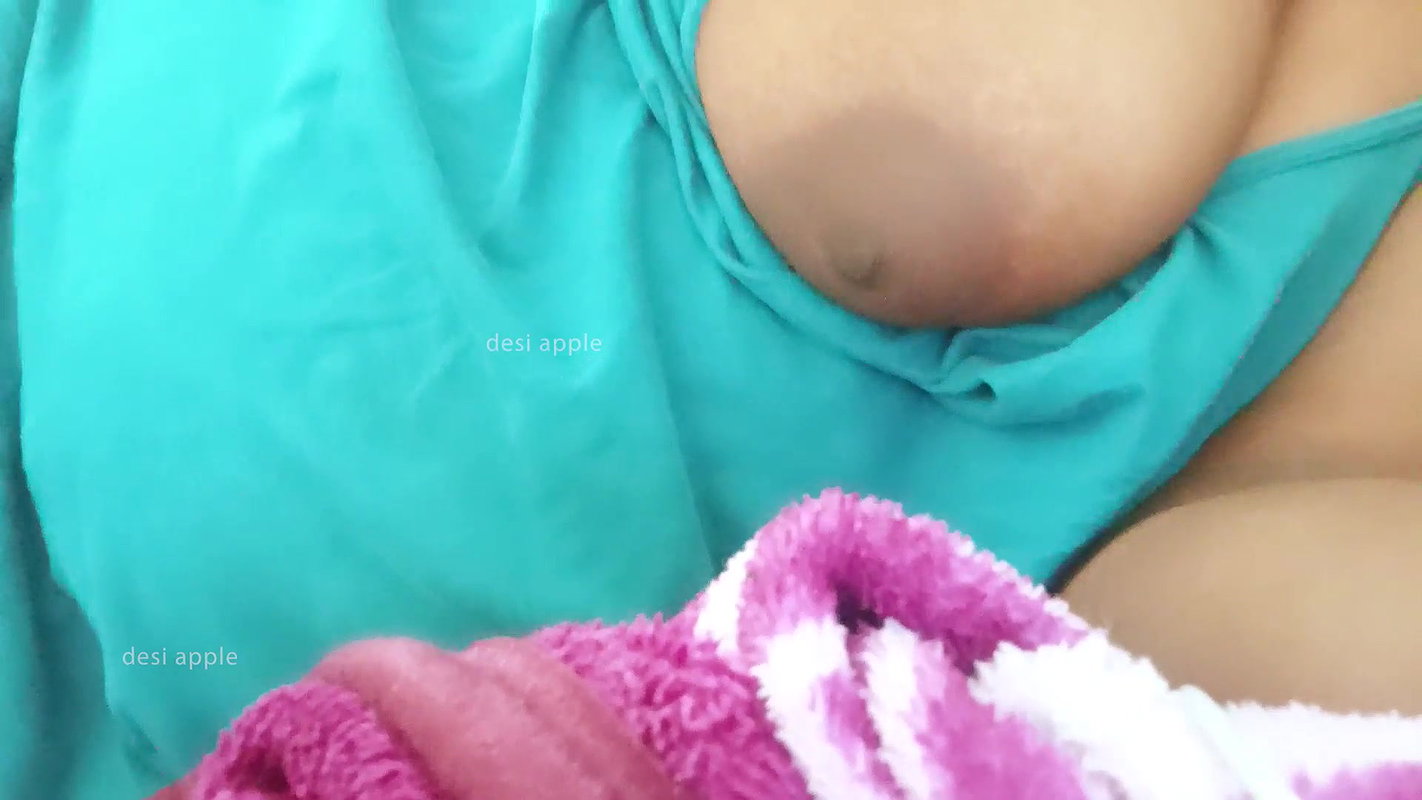 Indian bhabhi sexy boobs