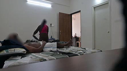 Dick flashing to two maids at a time