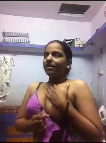 manika bhabhi changing selfie