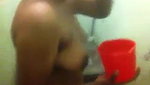 shameless bhabhi shaving in bath