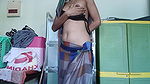 Very hot Desi girl in saree