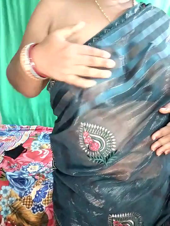 Youtuber Ruhi sarkar