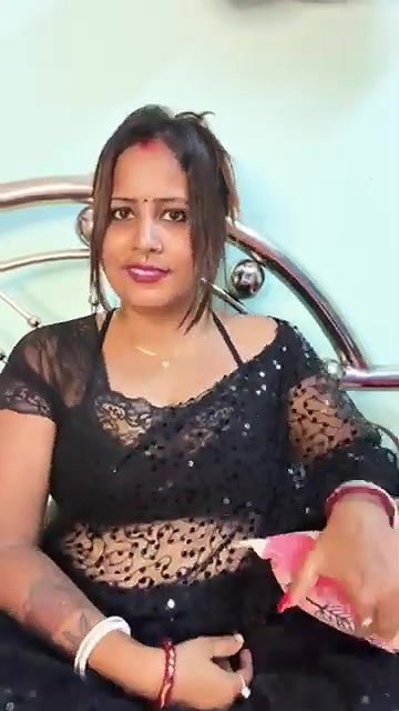 Youtuber Gouri queen