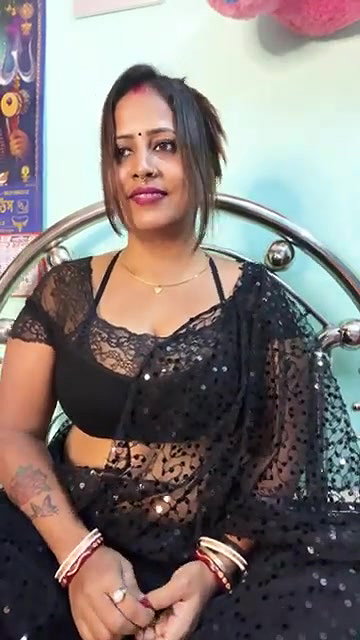 Youtuber Gouri queen