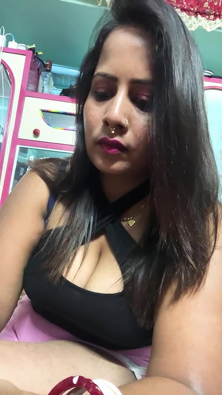 Youtuber Gouri queen