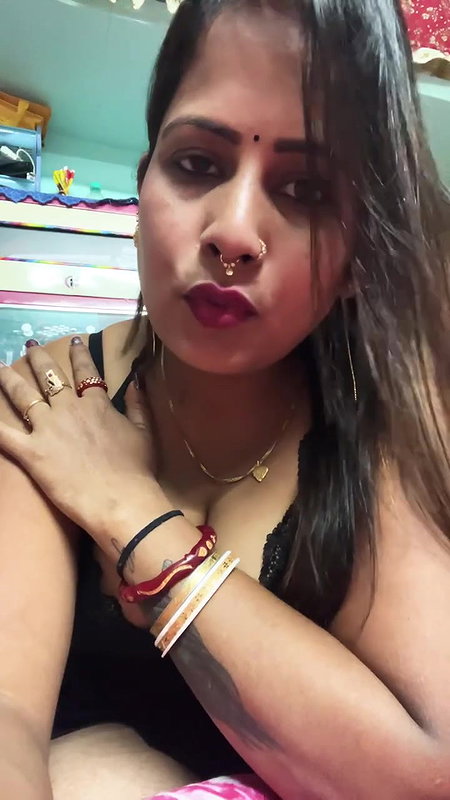 Youtuber Gouri queen