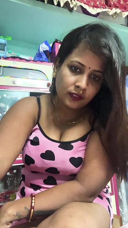 Youtuber Gouri queen