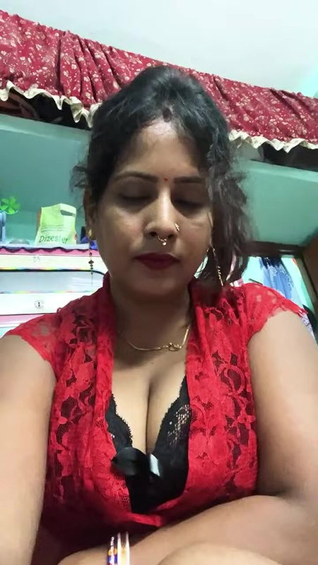 Youtuber Gouri queen