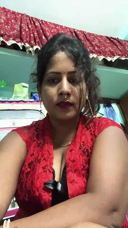 Youtuber Gouri queen