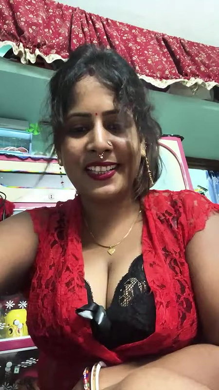Youtuber Gouri queen