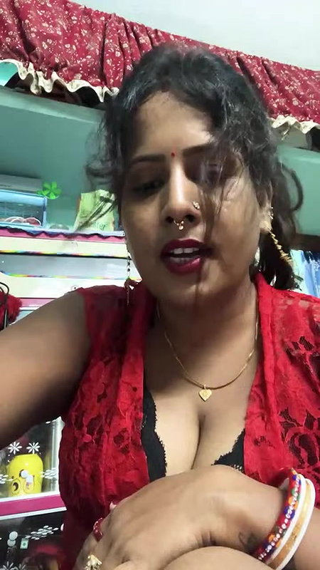 Youtuber Gouri queen