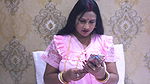 Seeing the hot and body of Desi Bengali Bhabhi, brother-in-law left her big