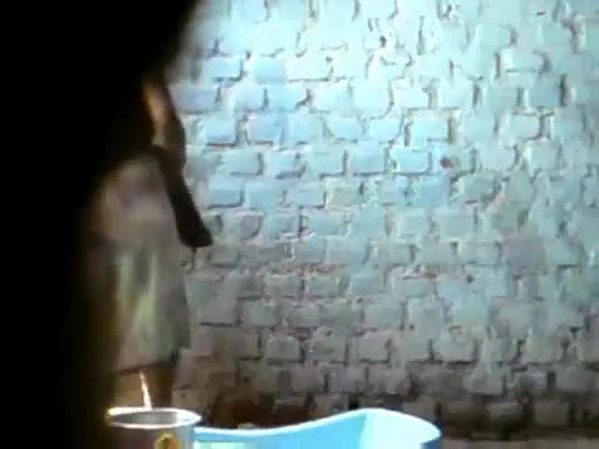 amateur wife recorded taking shower